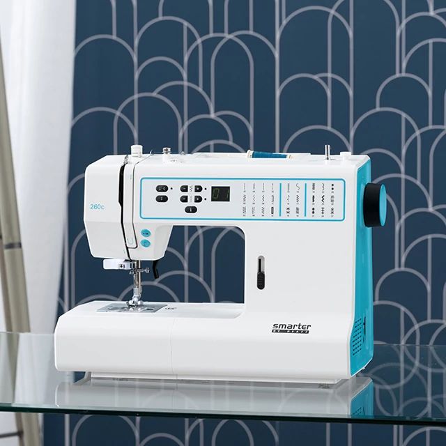 Máquina de coser SMARTER BY PFAFF™ 260c