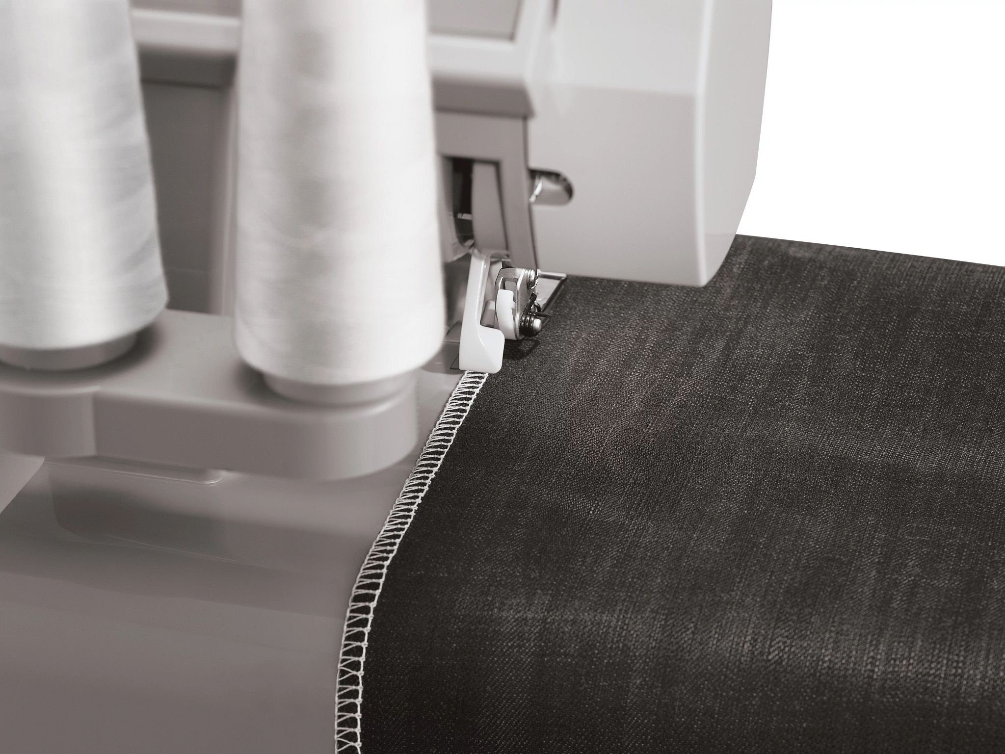 Singer 14HD854 Heavy Duty Serger