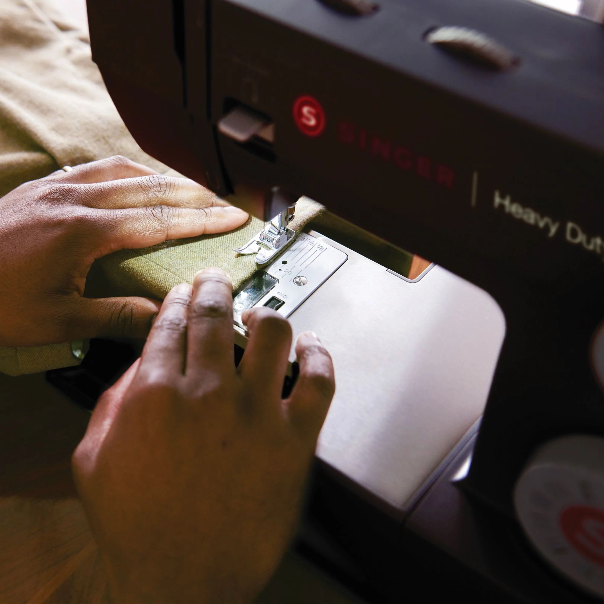 Singer 4432 Heavy Duty Sewing Machine Sale Price 199.99 + 90 accessories