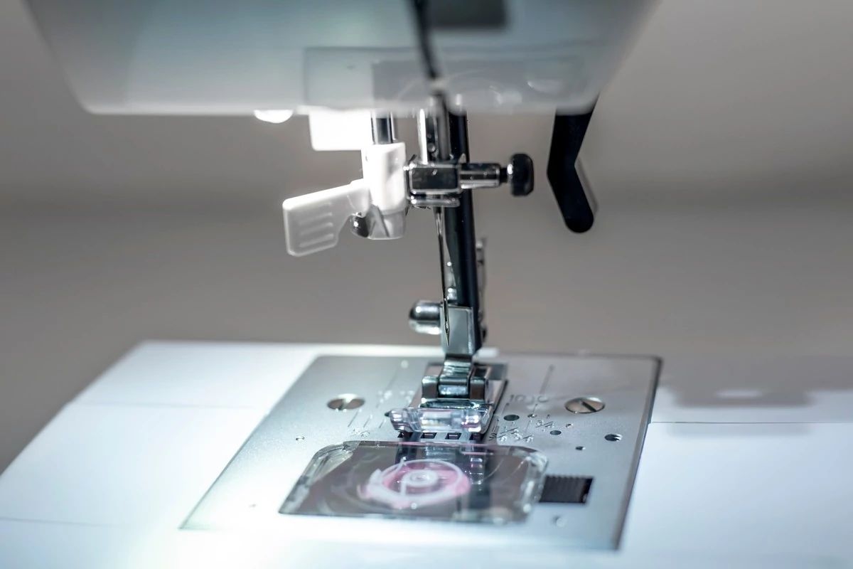SC220 Sewing Machine
