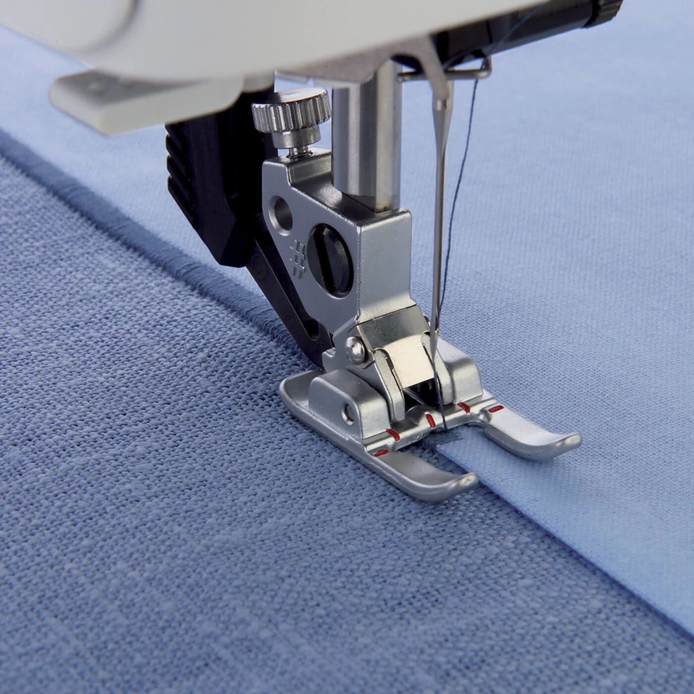 Prensatelas overlock sin parada para diversas máquinas de coser