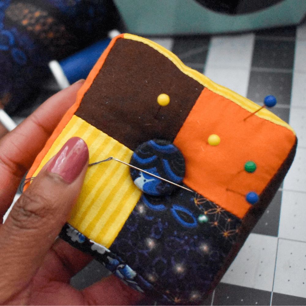 How to make a pin cushion. Never lose your pins with this twoinone pin cushion!