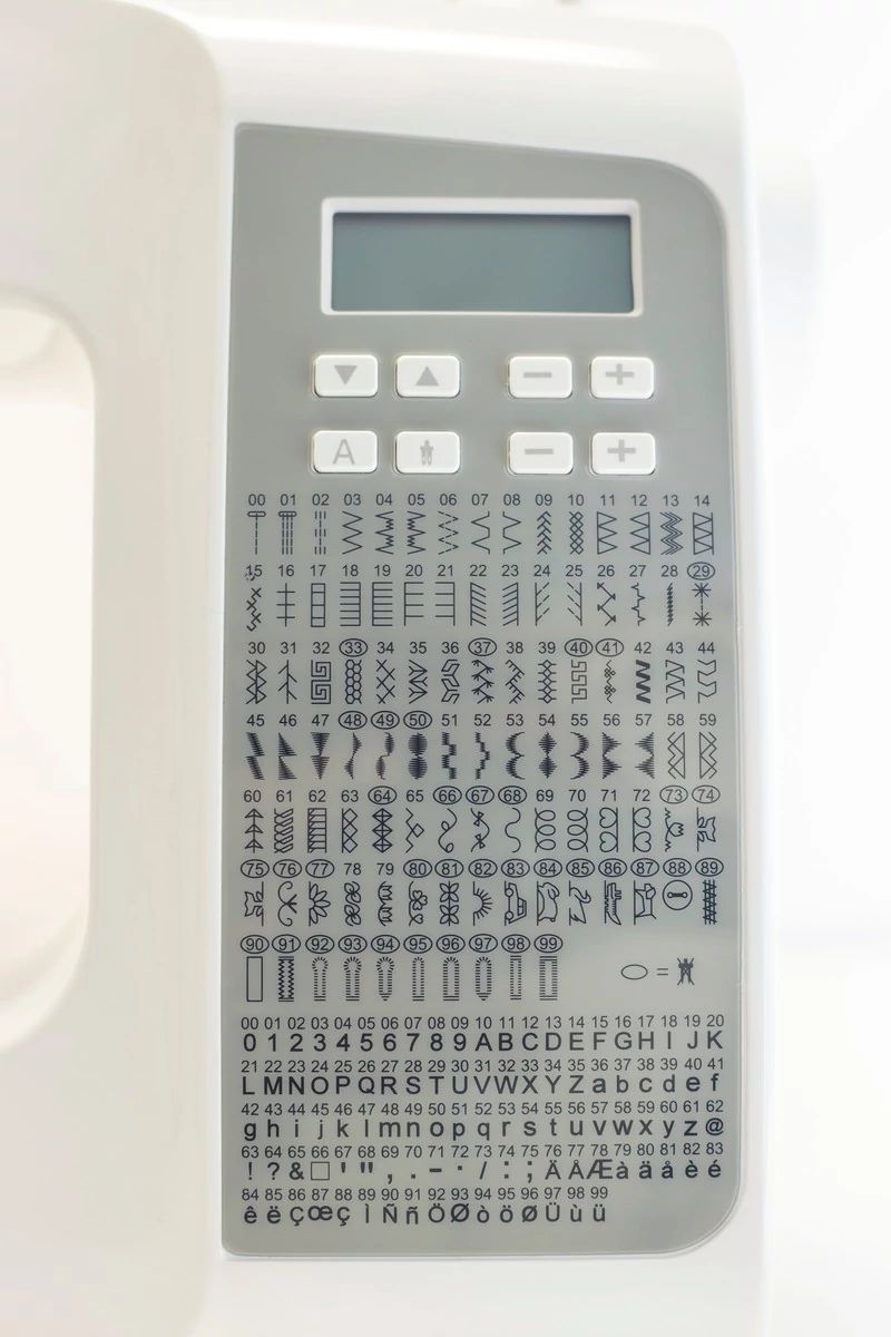 SINGER SC220 Sewing Machine