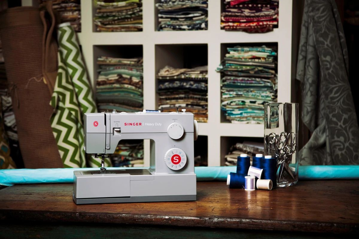 Heavy Duty 725 Sewing Machine Refurbished