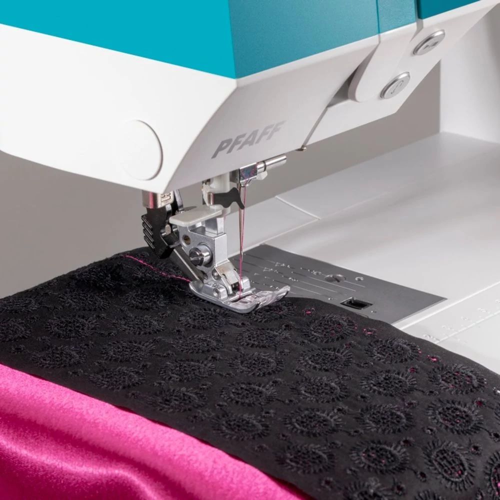Pfaff Quilt Ambition 635 Sewing & Quilting Machine – Quality Sewing & Vacuum