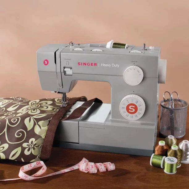 Heavy Duty 44S Sewing Machine and Crafting Kit