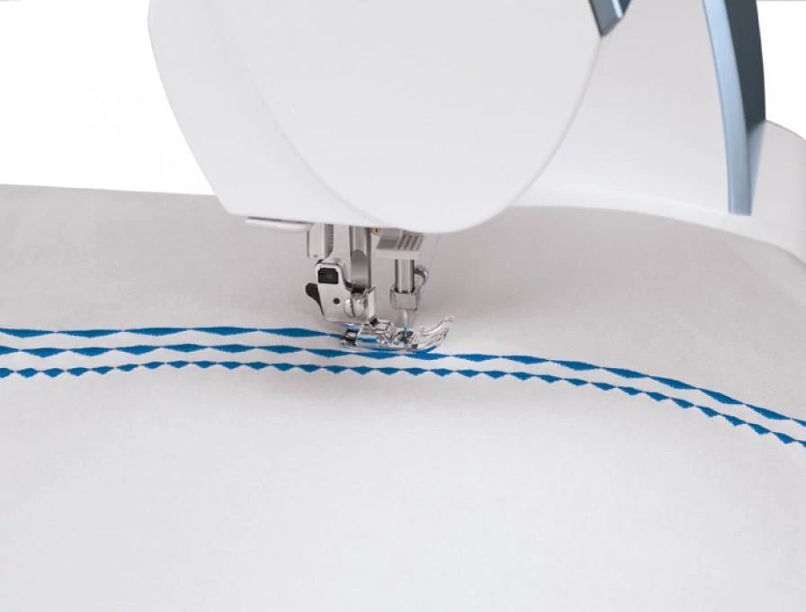 Quantum Stylist™ 9980 Sewing Machine