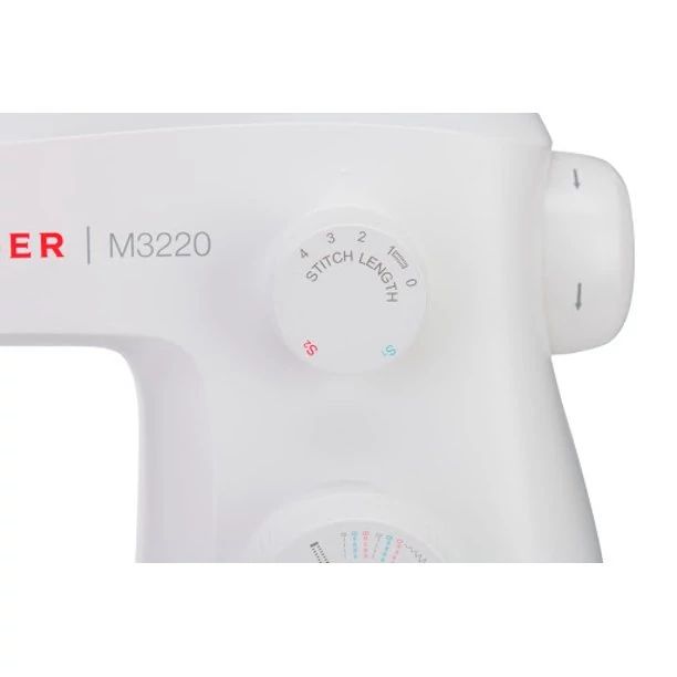 Singer M3220 Sewing Machine + 110 accessories