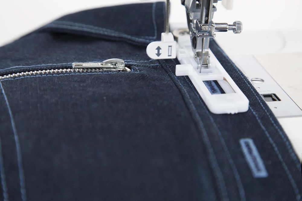 Featherweight™ C240 Sewing Machine