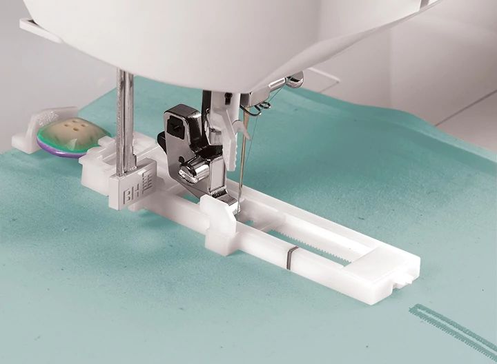 Singer Stylist 7258 computerized Sewing Machine